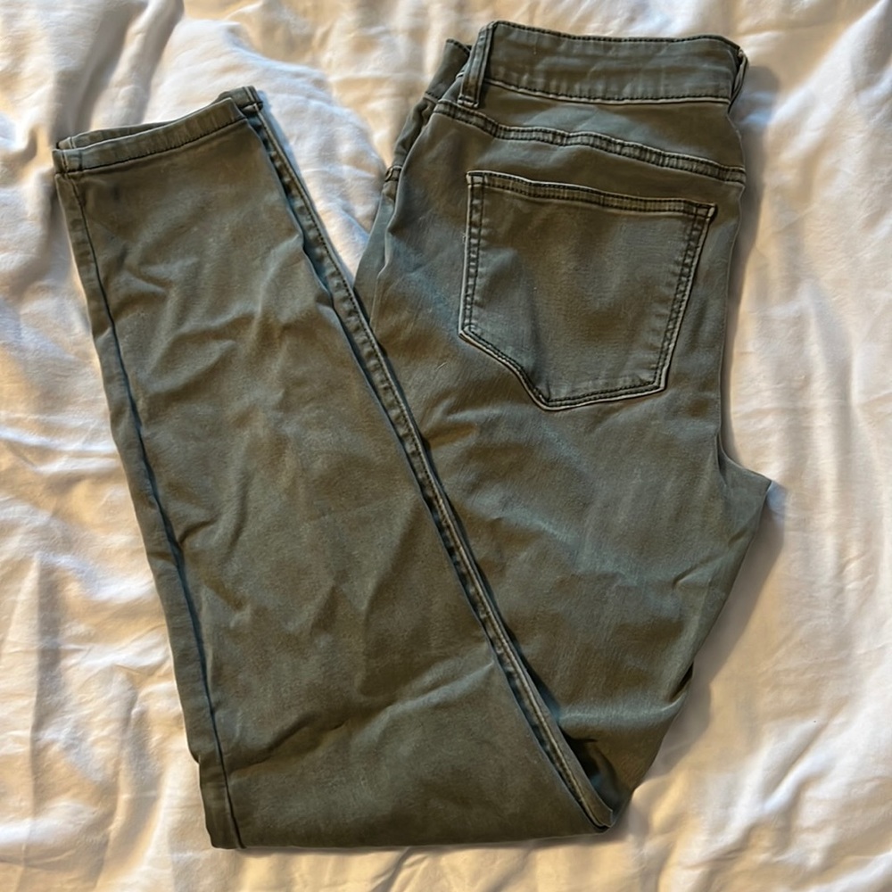Maurice’s olive pants size medium
